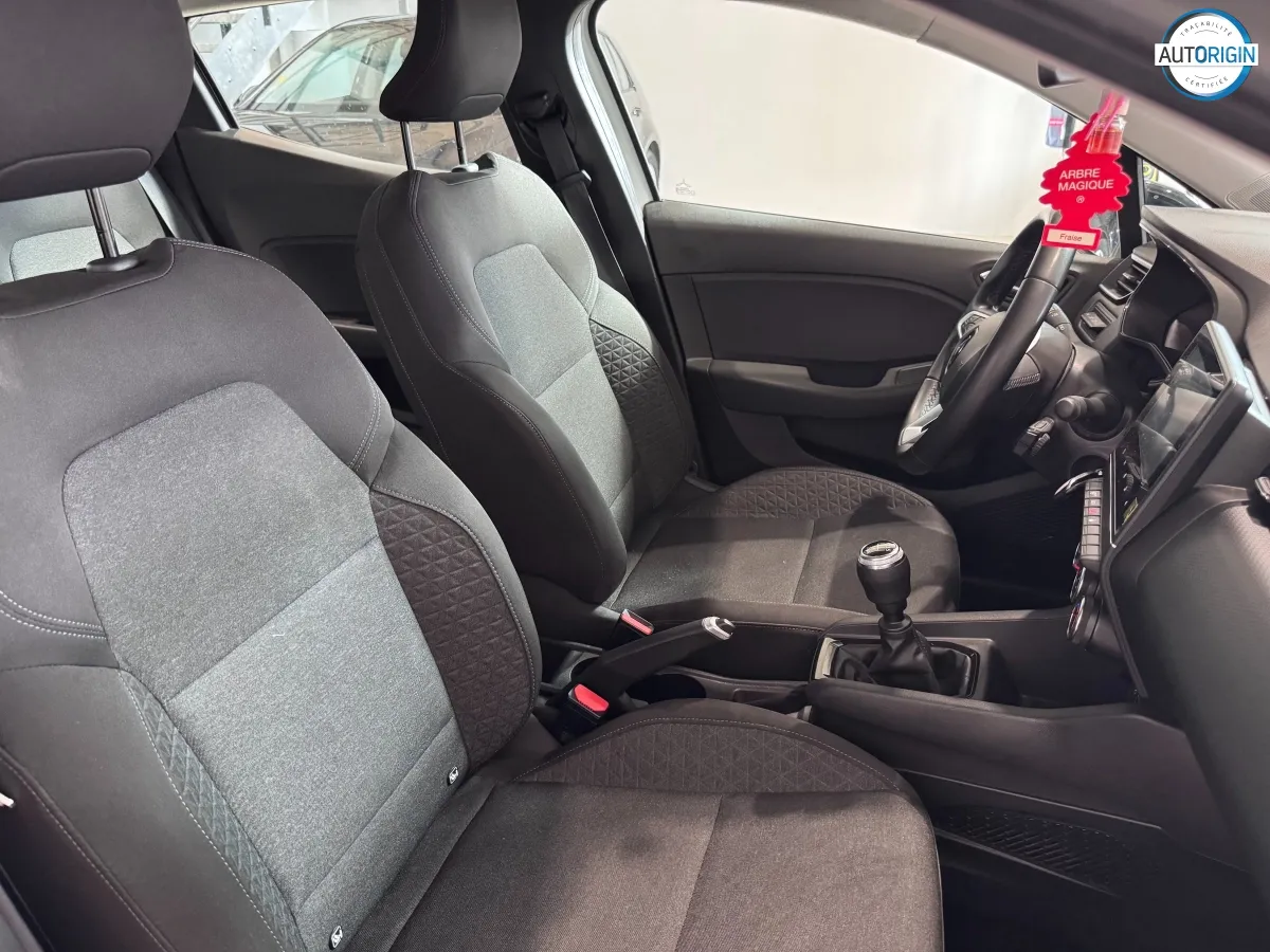 Renault Clio - photo 11