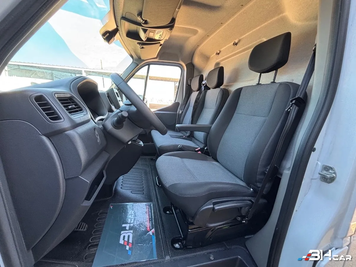 Renault Master Vu - photo 15