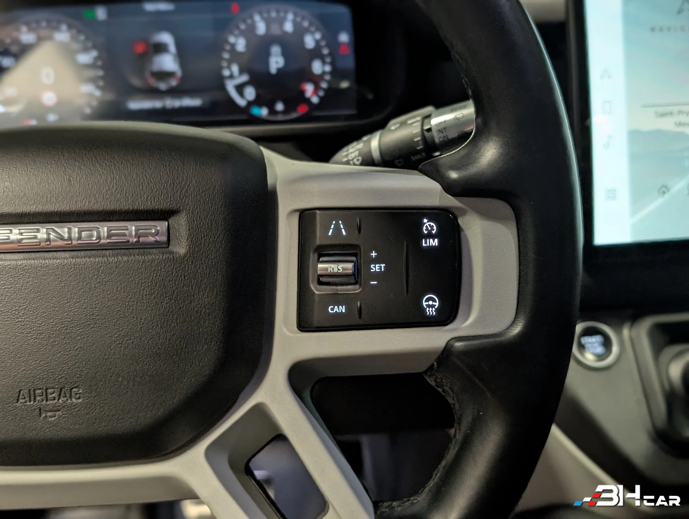 Land Rover Defender - photo 12