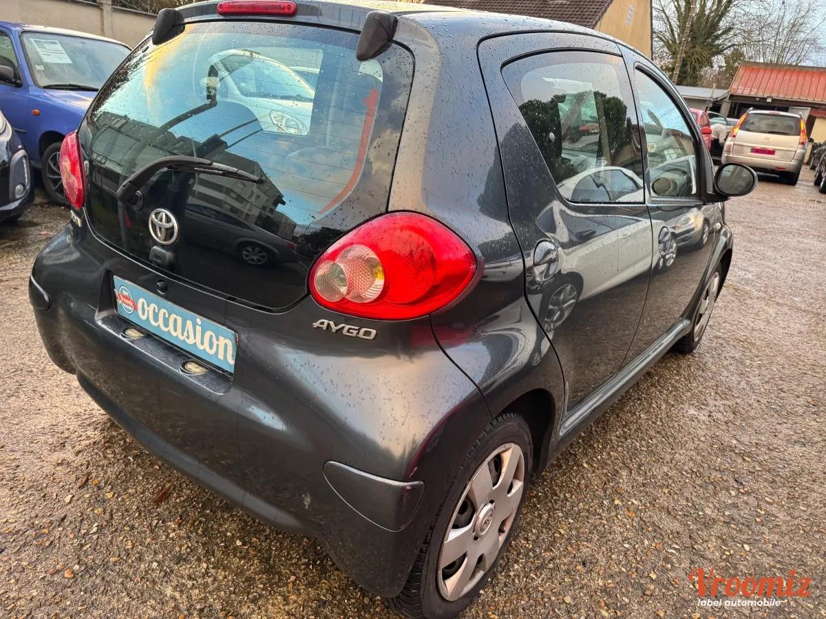 Toyota Aygo 1.0 VVTI 70 CONFORT