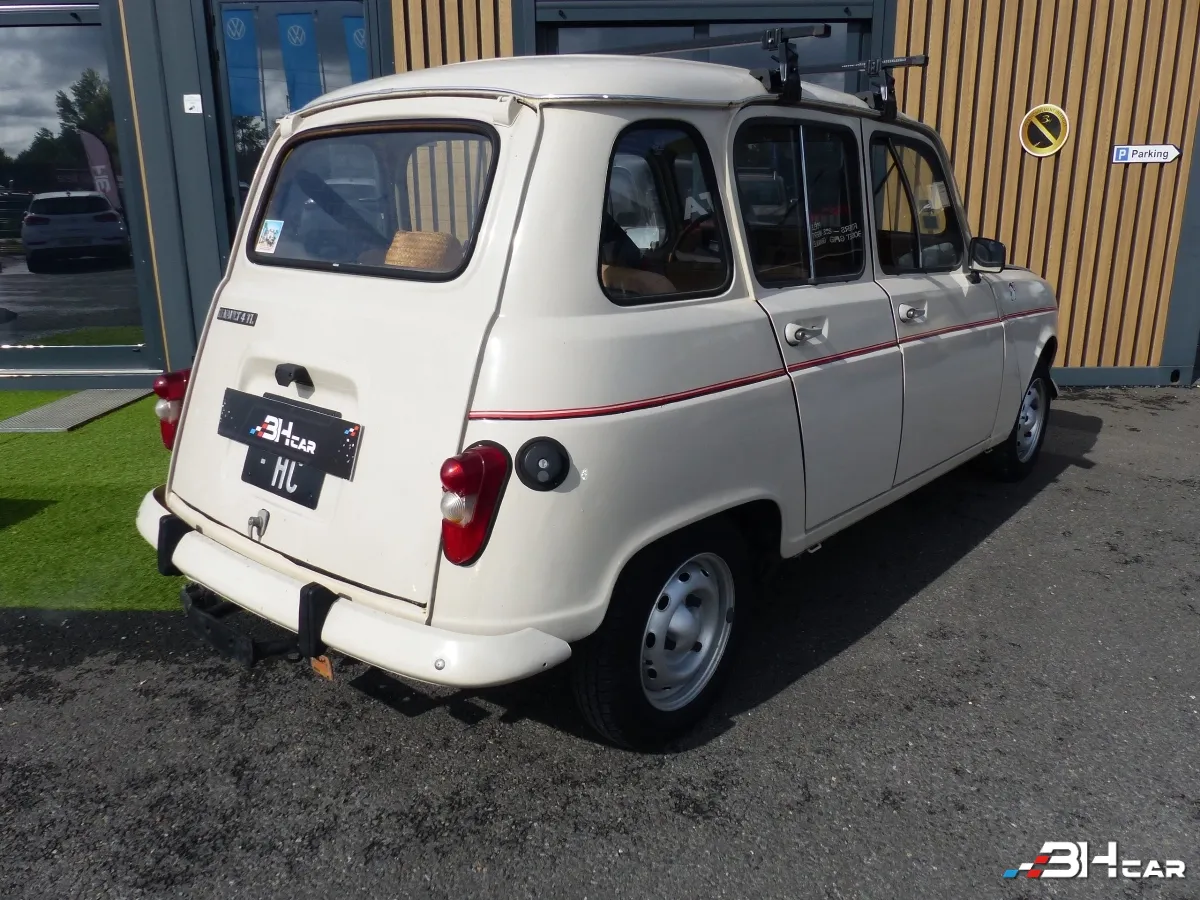 Renault R4 - photo 19