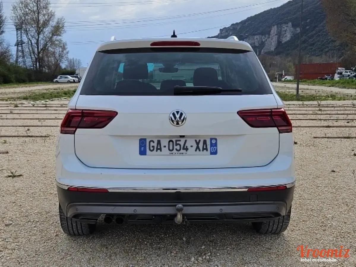 Volkswagen Tiguan 2.0 TDI 150 BLUEMOTION CARAT EDITION DSG BVA