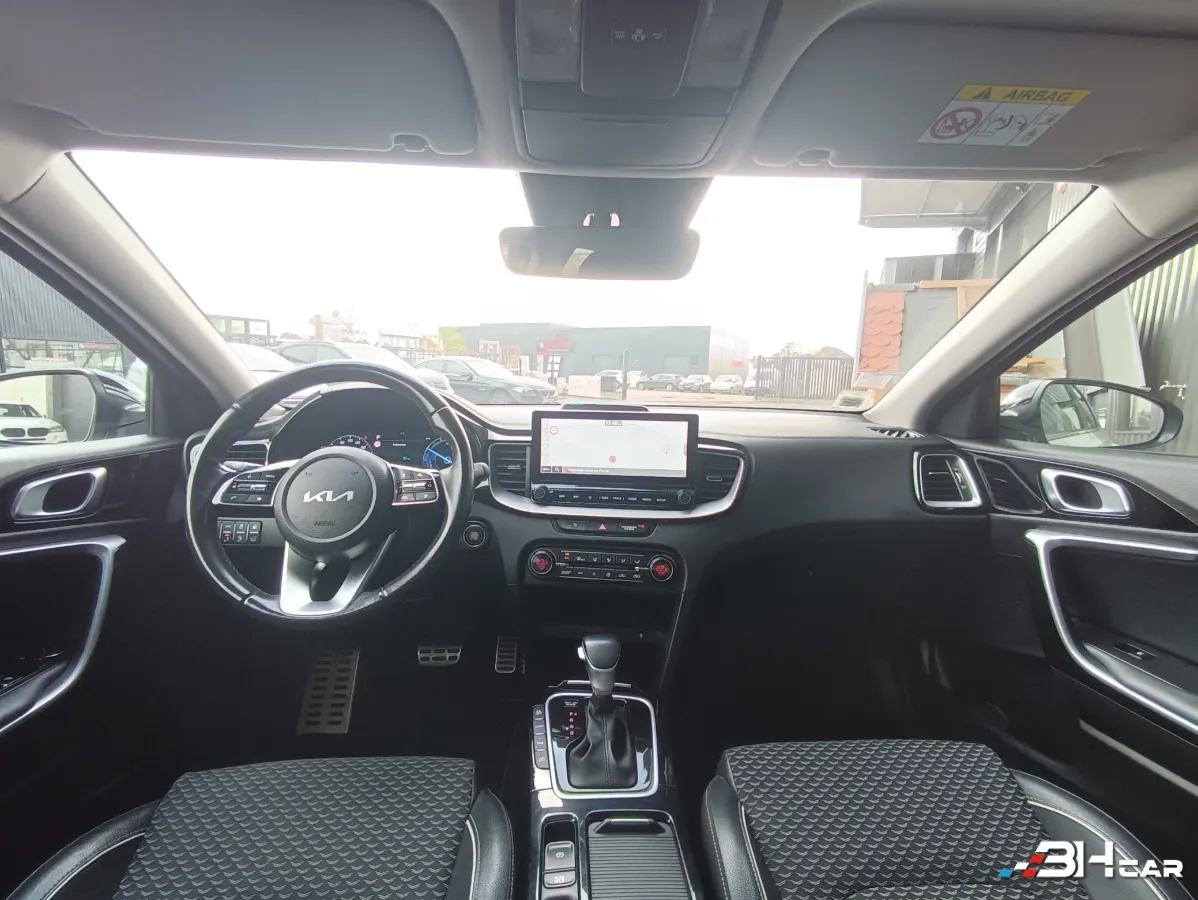 Kia Xceed - photo 15