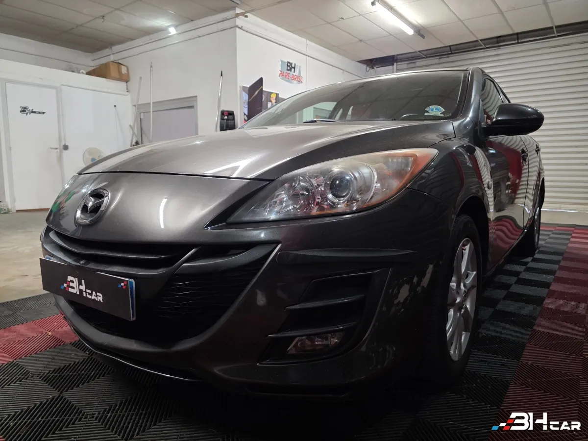 Mazda 3 - photo 3