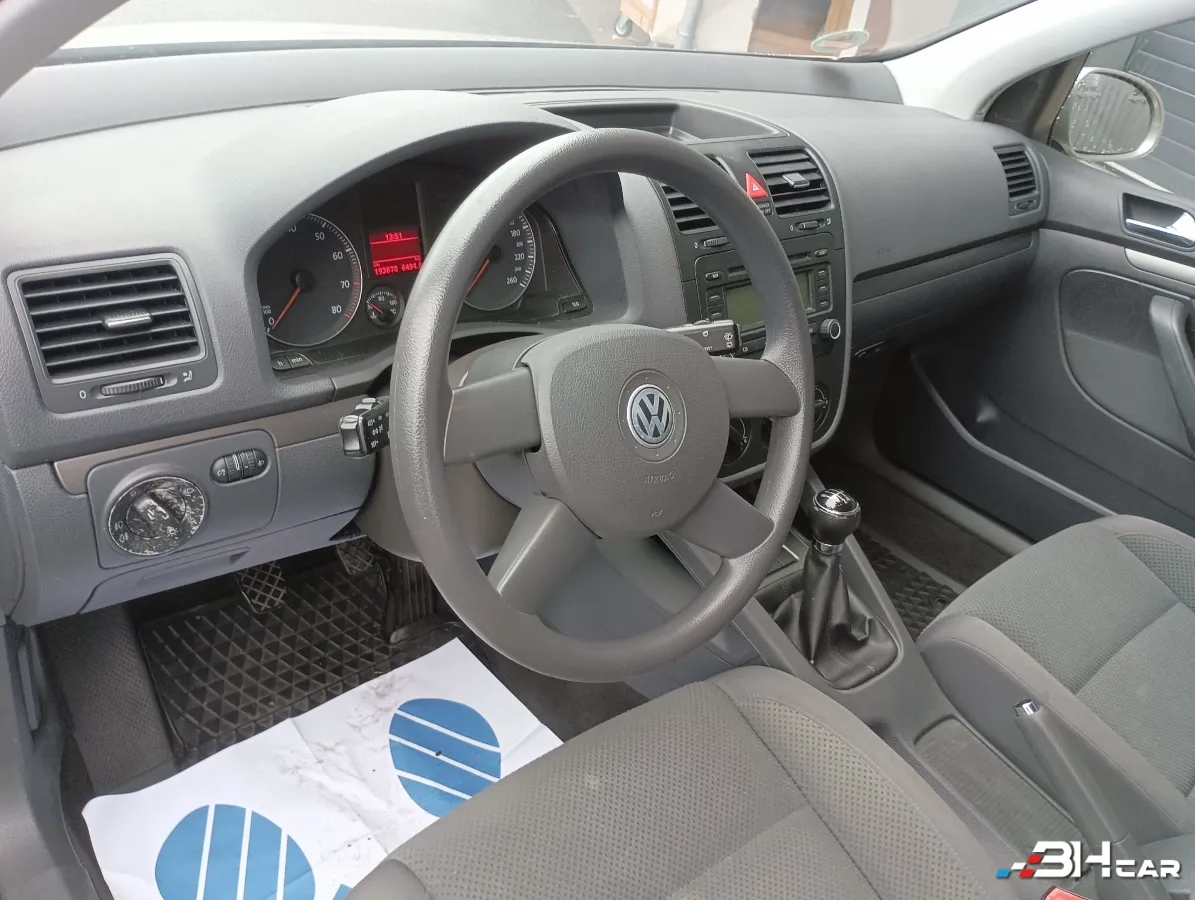 Volkswagen Golf - photo 14