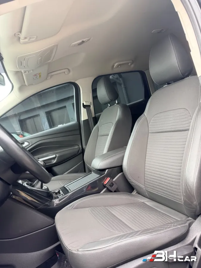 Ford Kuga - photo 5