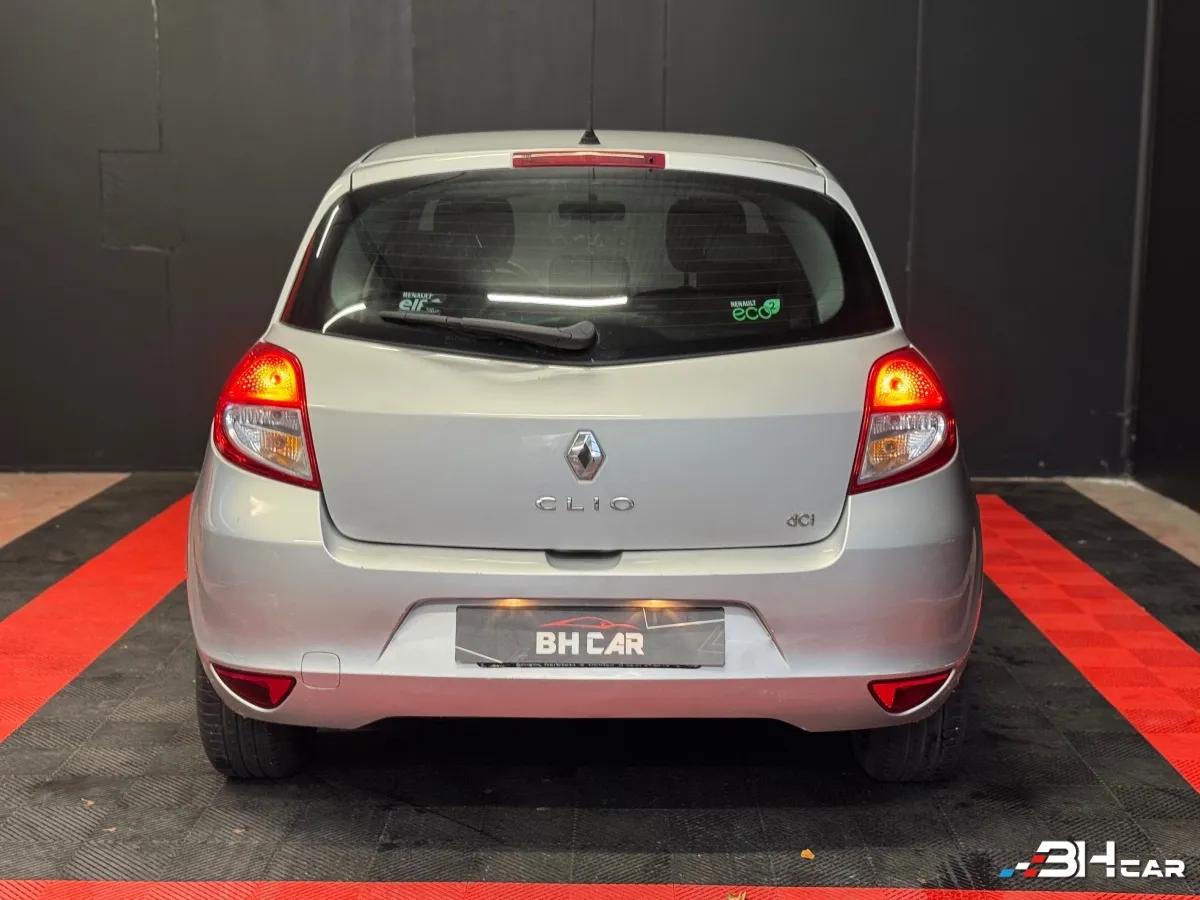 Aperçu indisponible de RENAULT Clio