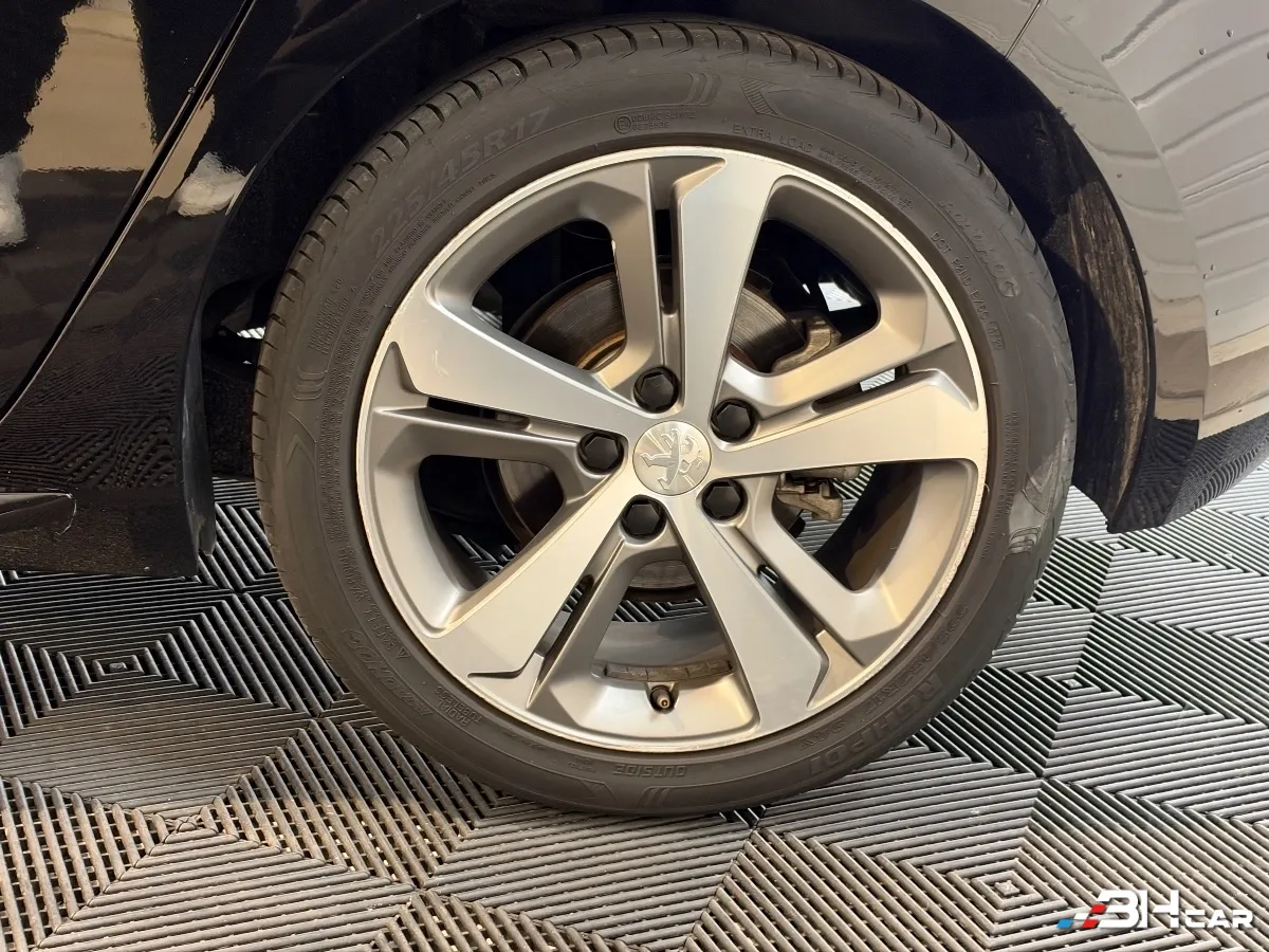 Peugeot 308 - photo 15