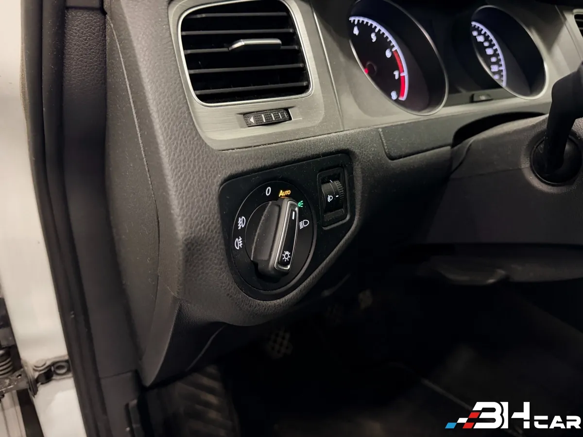 Volkswagen Golf - photo 17