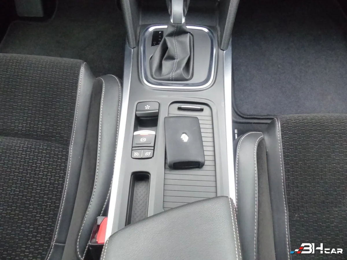 Renault Megane - photo 18