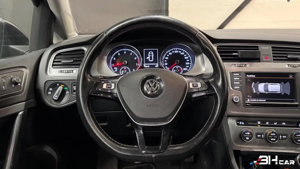 Aperçu indisponible de Volkswagen Golf