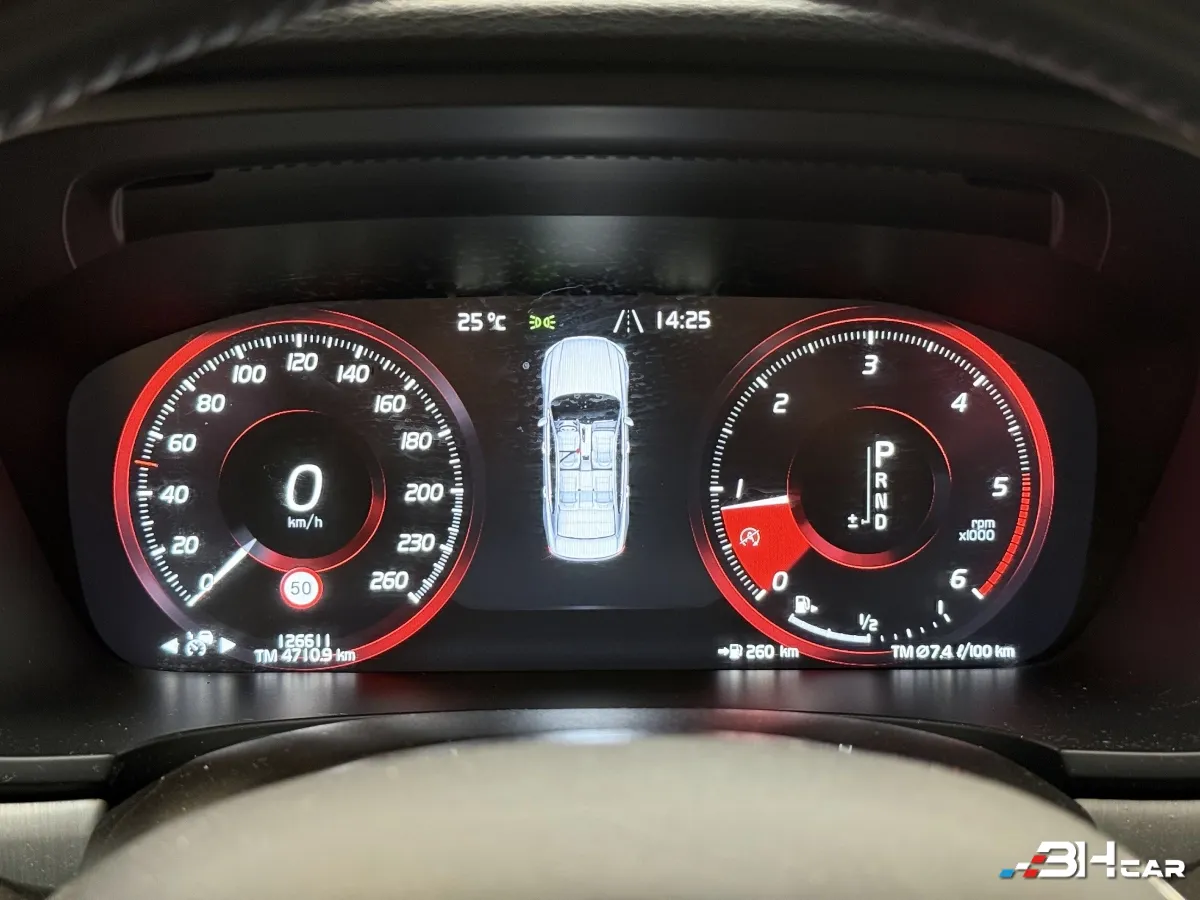 Volvo S90 - photo 15