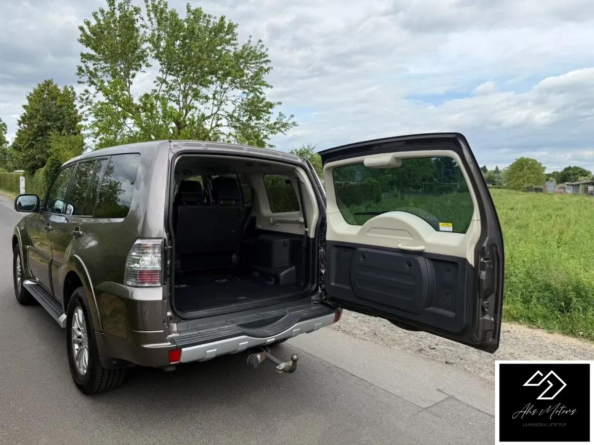 Mitsubishi Pajero 3.2 DID 200 LONG INSTYLE 4WD BVA