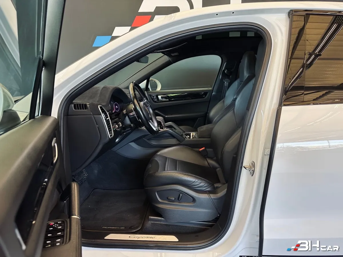 Porsche Cayenne - photo 19