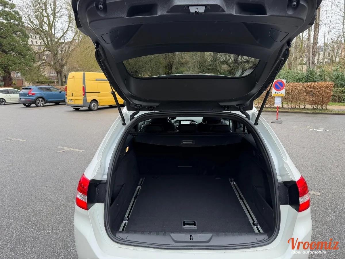 Peugeot 308 GENERATION-II SW 1.2 PURETECH 130 GT PACK EAT BVA START-STOP