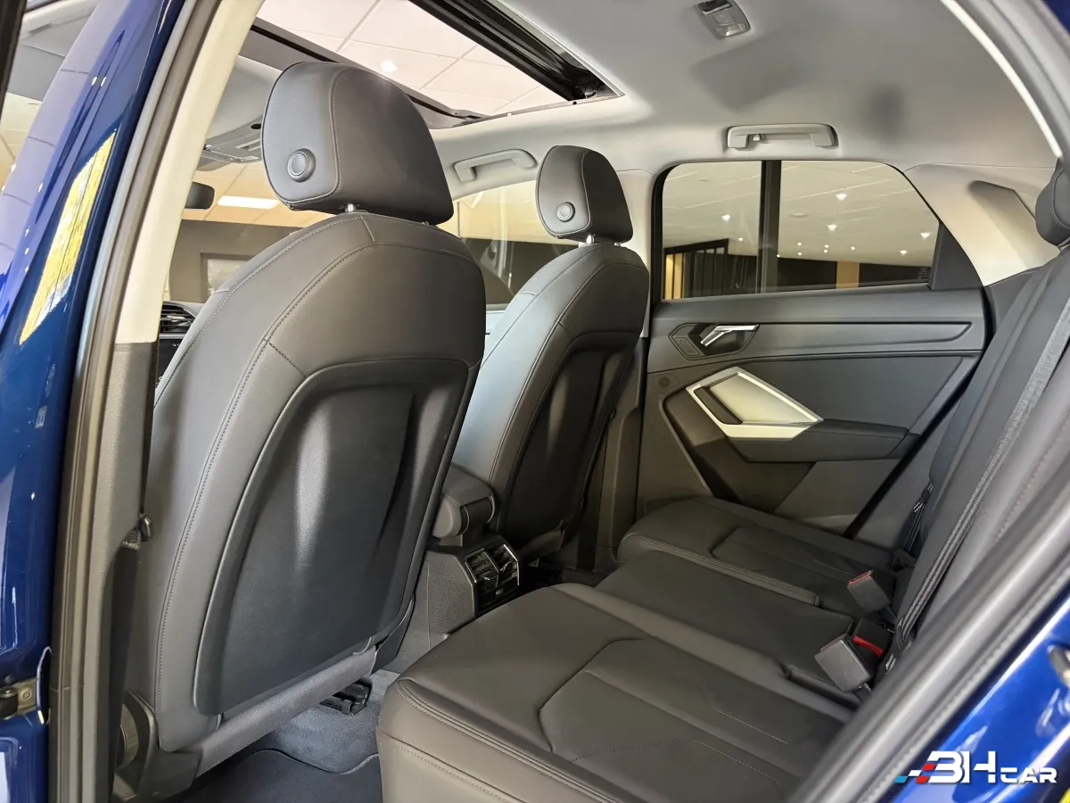 Audi Q3 - photo 19