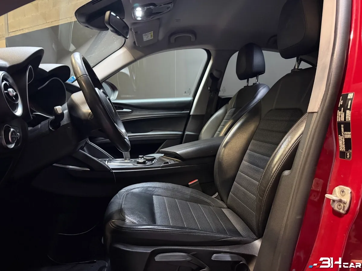 Alfa Romeo Stelvio - photo 13