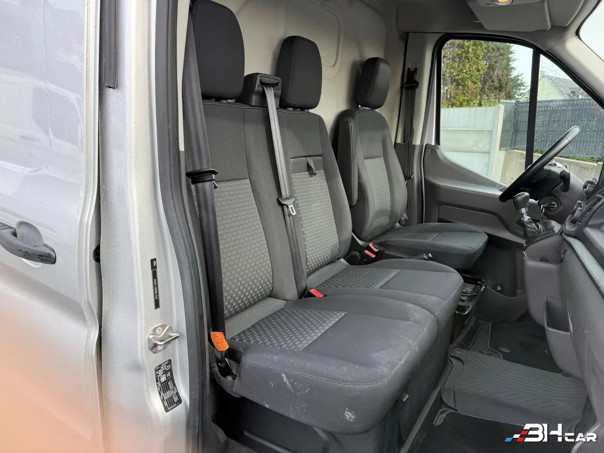 Ford Transit Vu - photo 12
