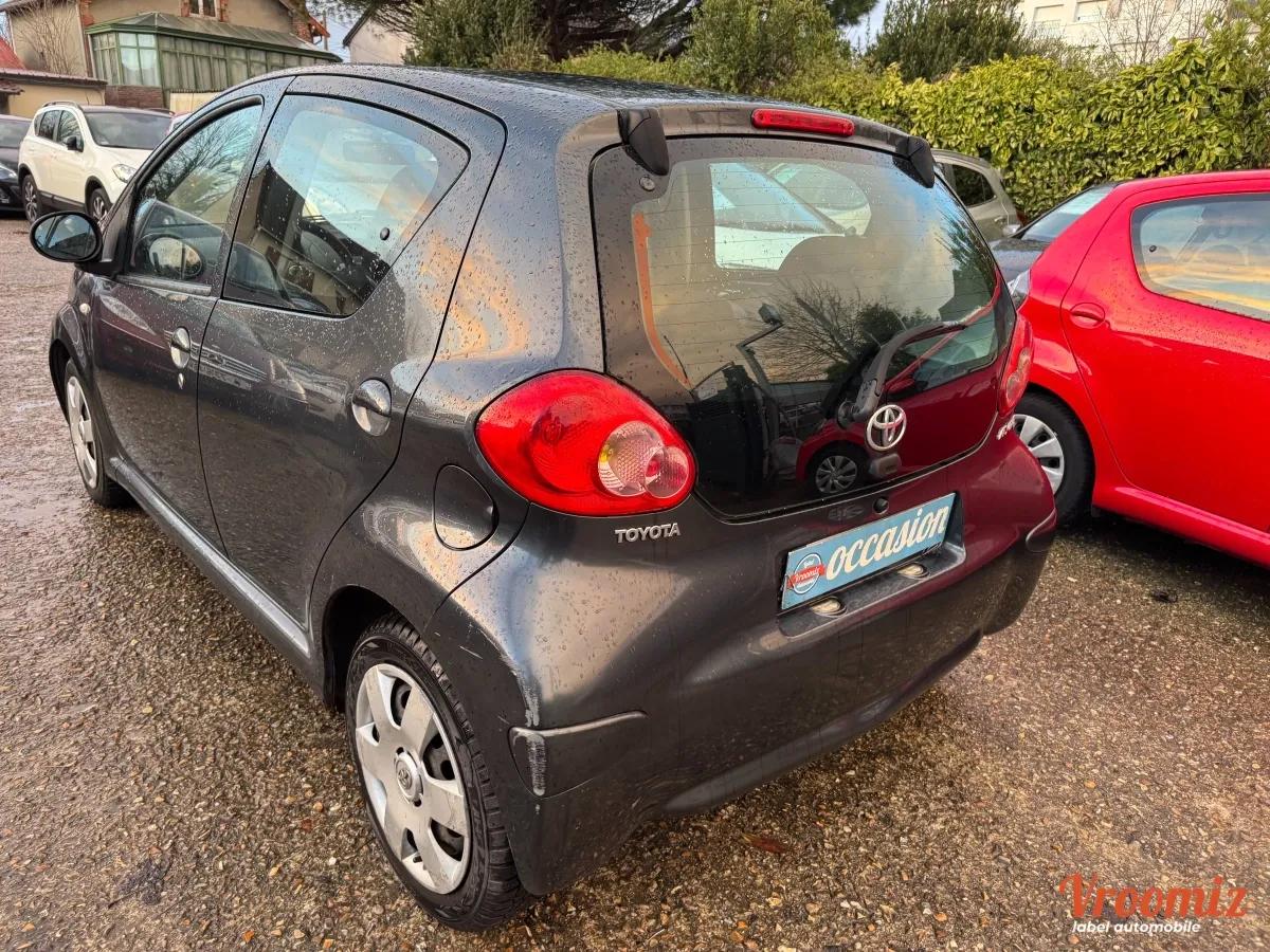 Toyota Aygo 1.0 VVTI 70 CONFORT