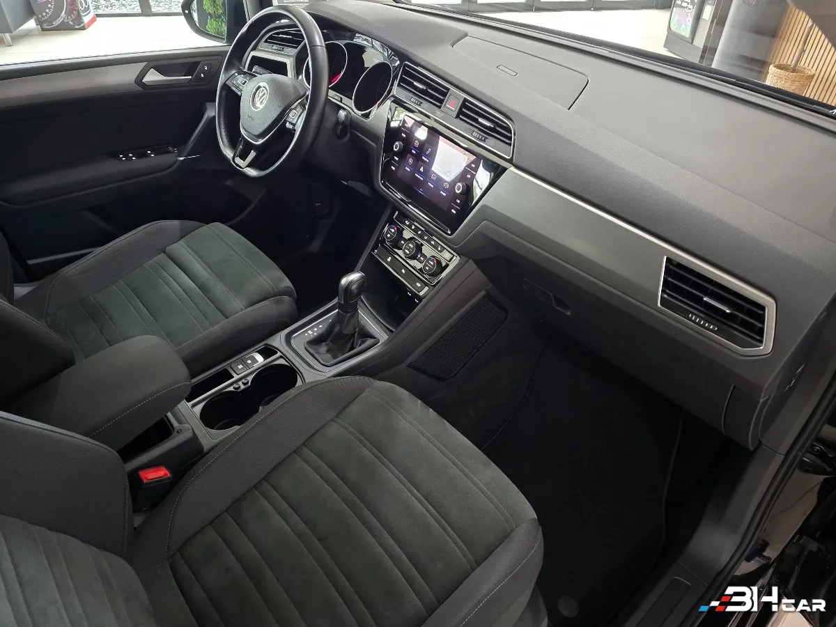 Volkswagen Touran - photo 28