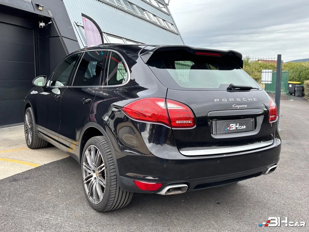 Porsche Cayenne - photo 6