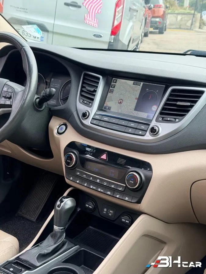 Hyundai Tucson - photo 12