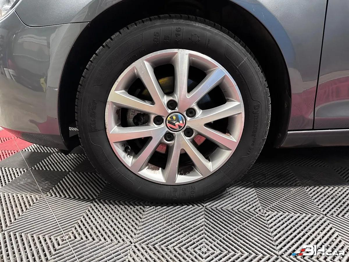 Aperçu indisponible de Volkswagen Golf