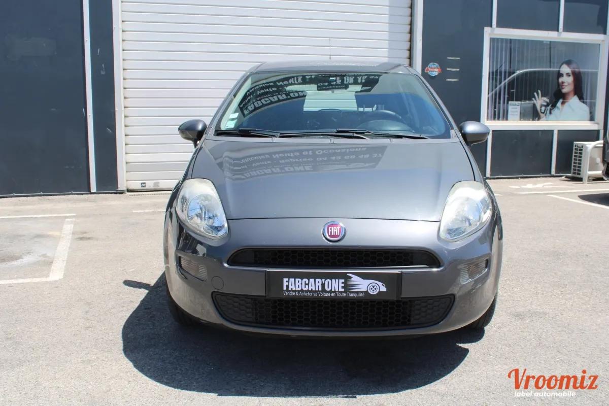 FIAT PUNTO 1.4 8v 78ch S&S Easy 5p - Distribution neuve - Garantie 12 Mois