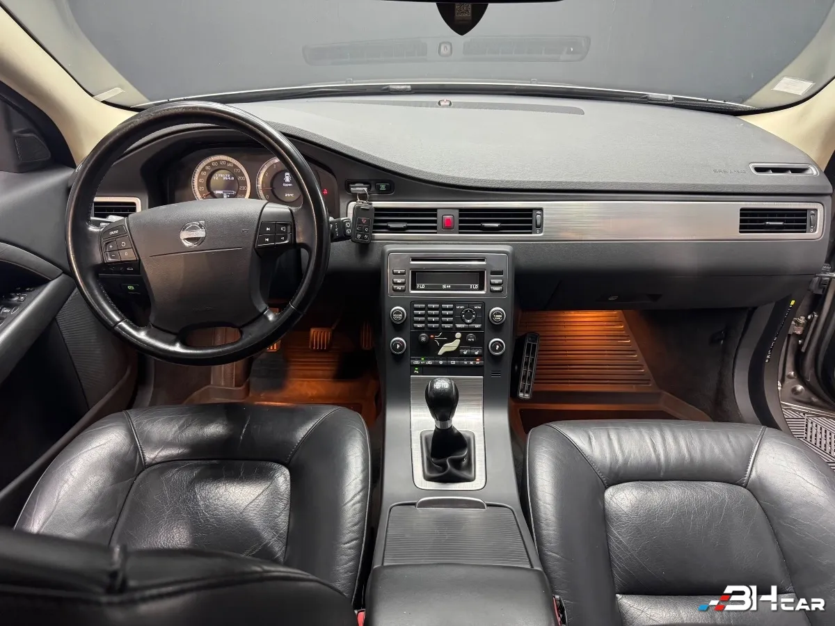 Volvo V70 - photo 14