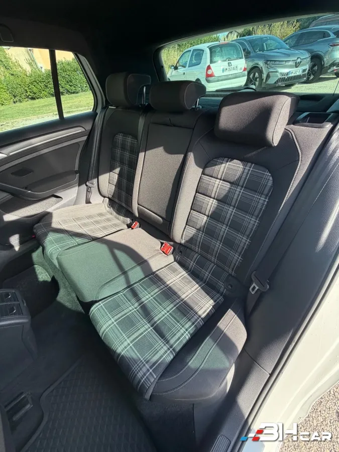 Volkswagen Golf - photo 13