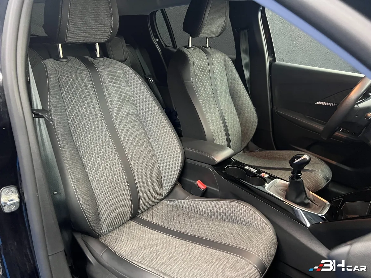 Peugeot 208 - photo 14