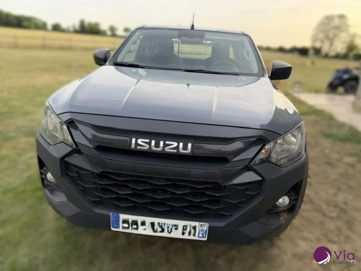 Isuzu D-max