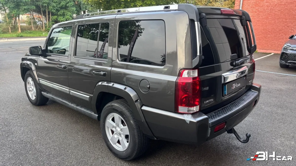 Jeep Commander - photo 14
