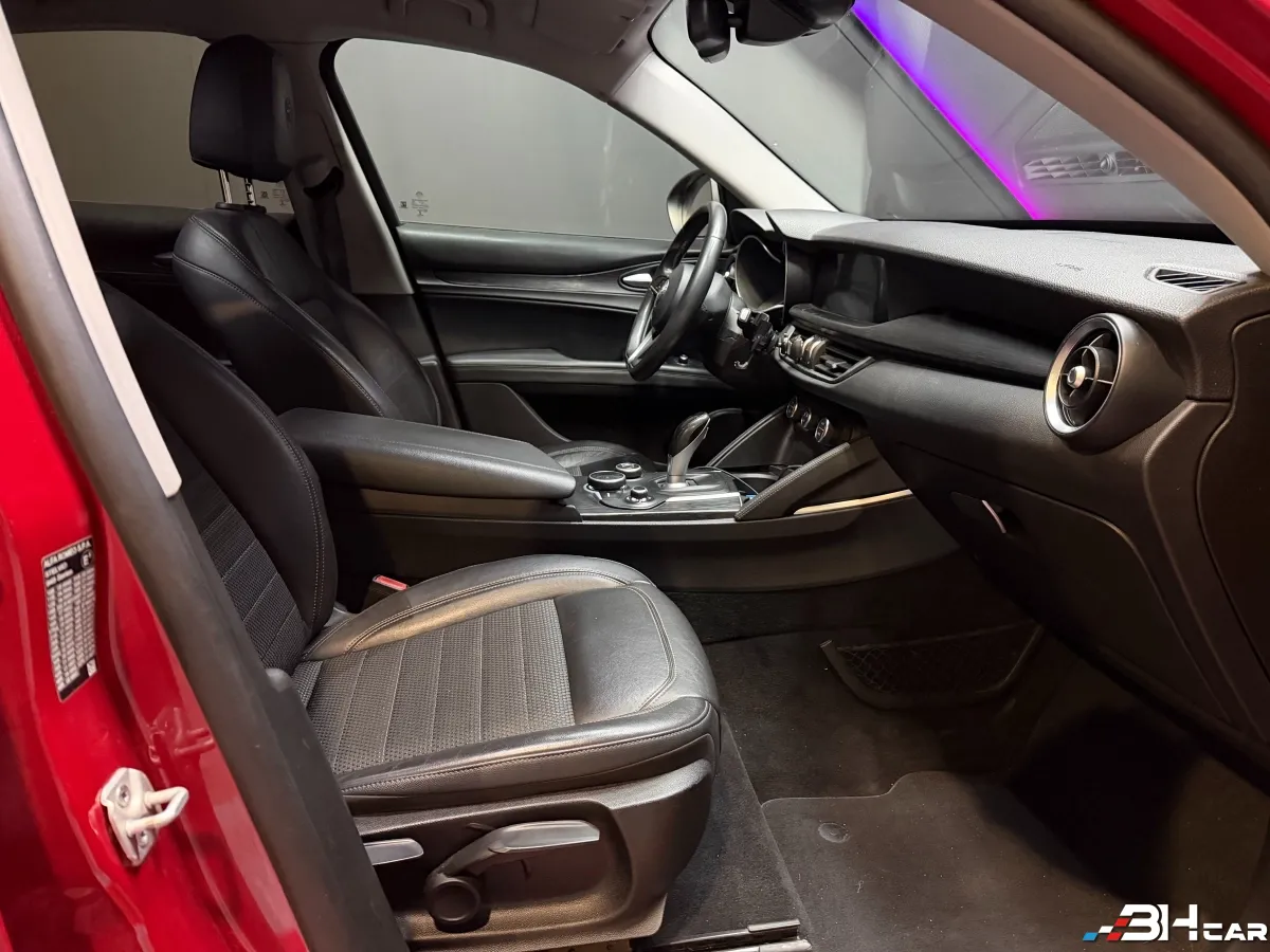 Alfa Romeo Stelvio - photo 9