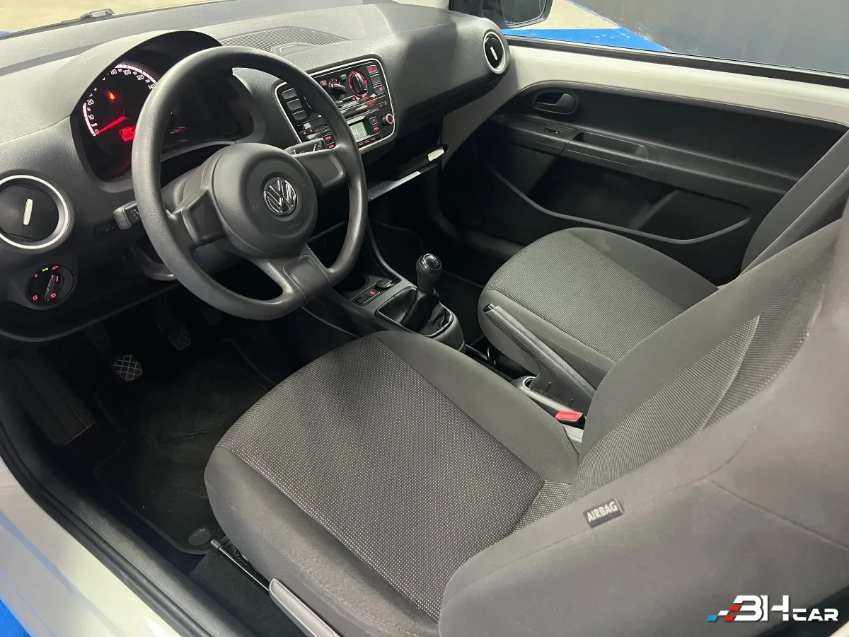Volkswagen Up - photo 11