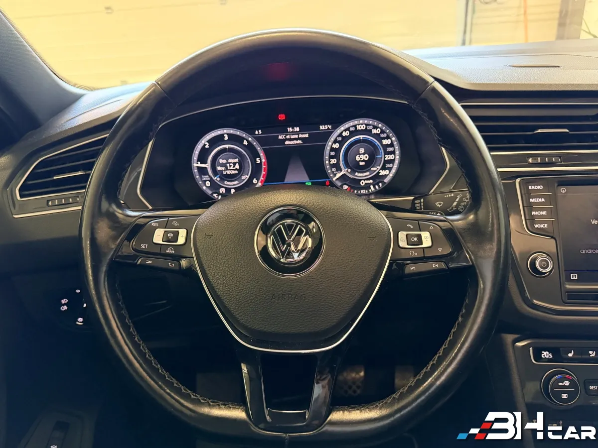 Volkswagen Tiguan - photo 13