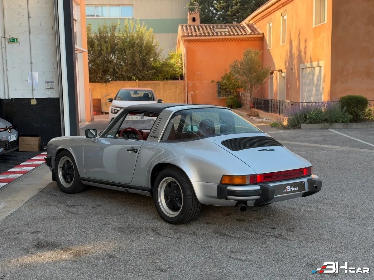 Porsche 911 SC - photo 9