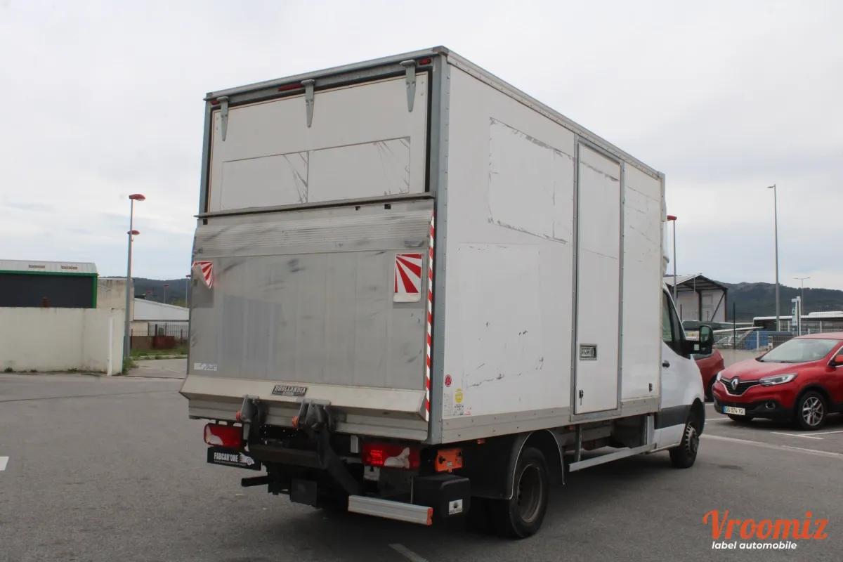 MERCEDES-BENZ SPRINTER 5-t Camion plate-forme hayon / Châssis 514 CDI 143cv - Garantie 12 Mois
