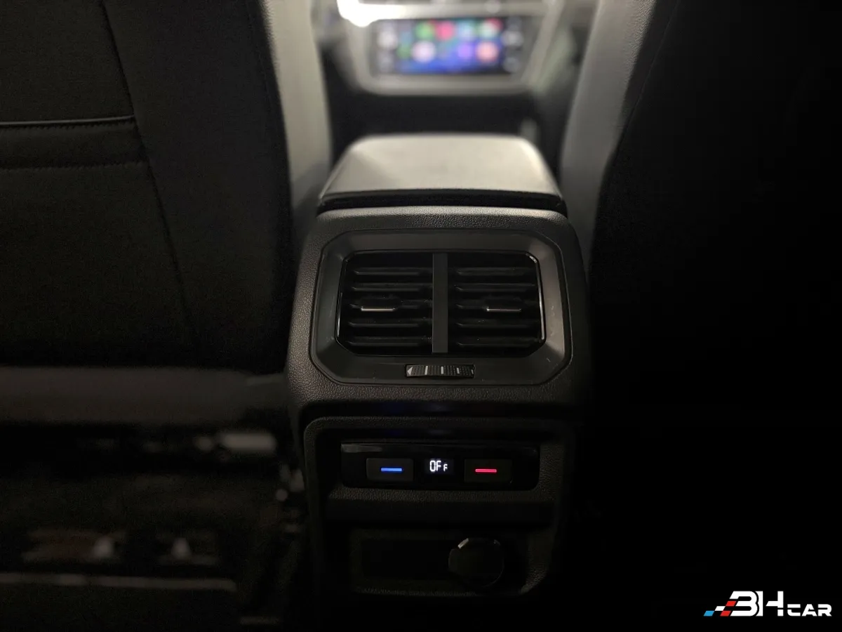 Volkswagen Tiguan - photo 36