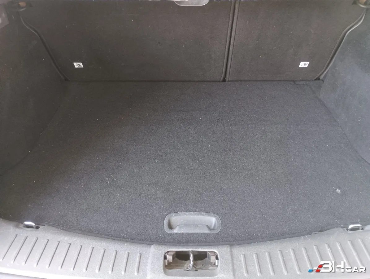 Ford Kuga - photo 30