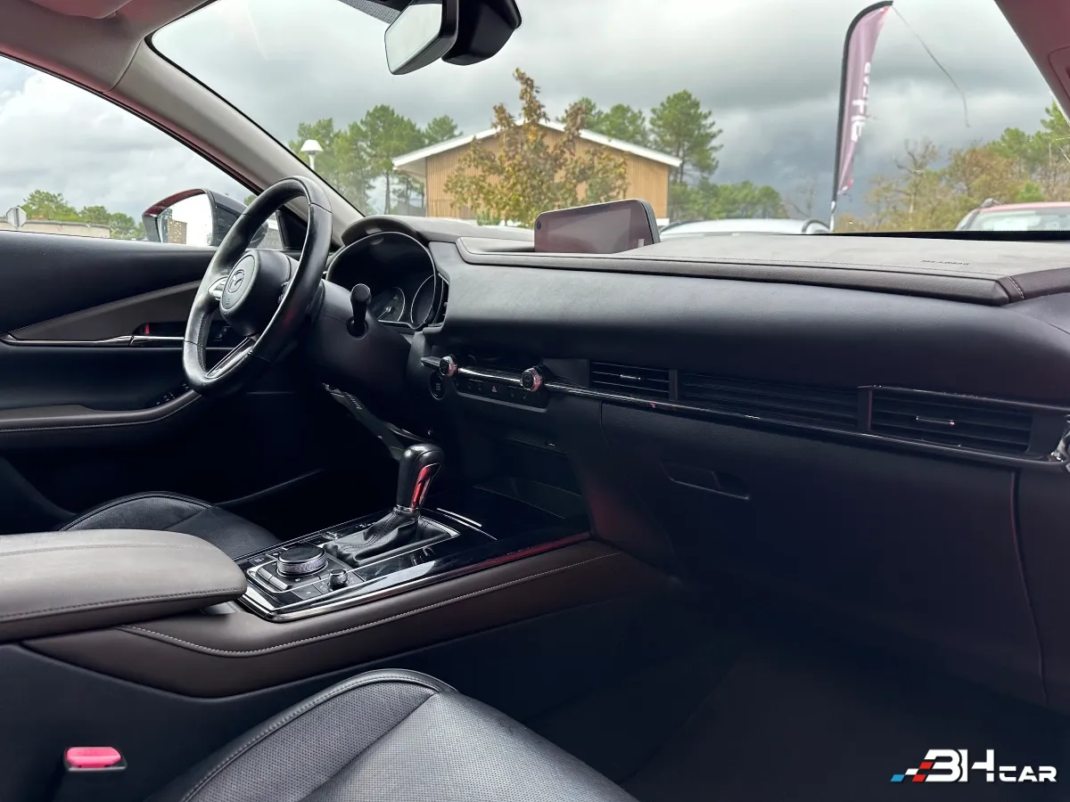 Mazda Cx-30 - photo 8