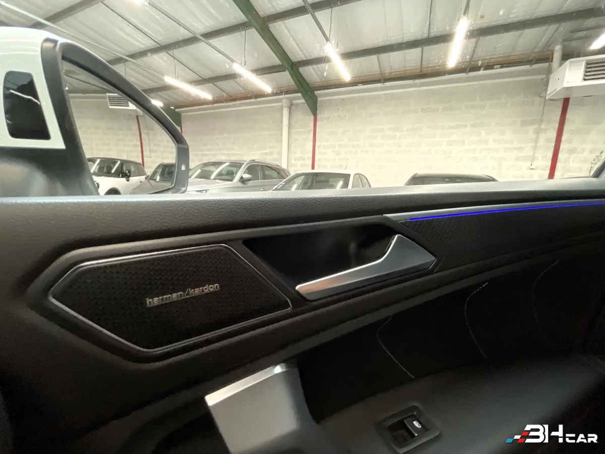 Volkswagen Tiguan - photo 19