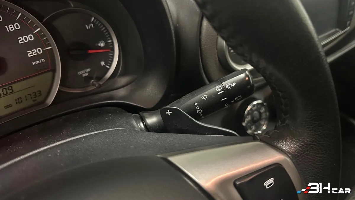 Toyota Yaris - photo 16