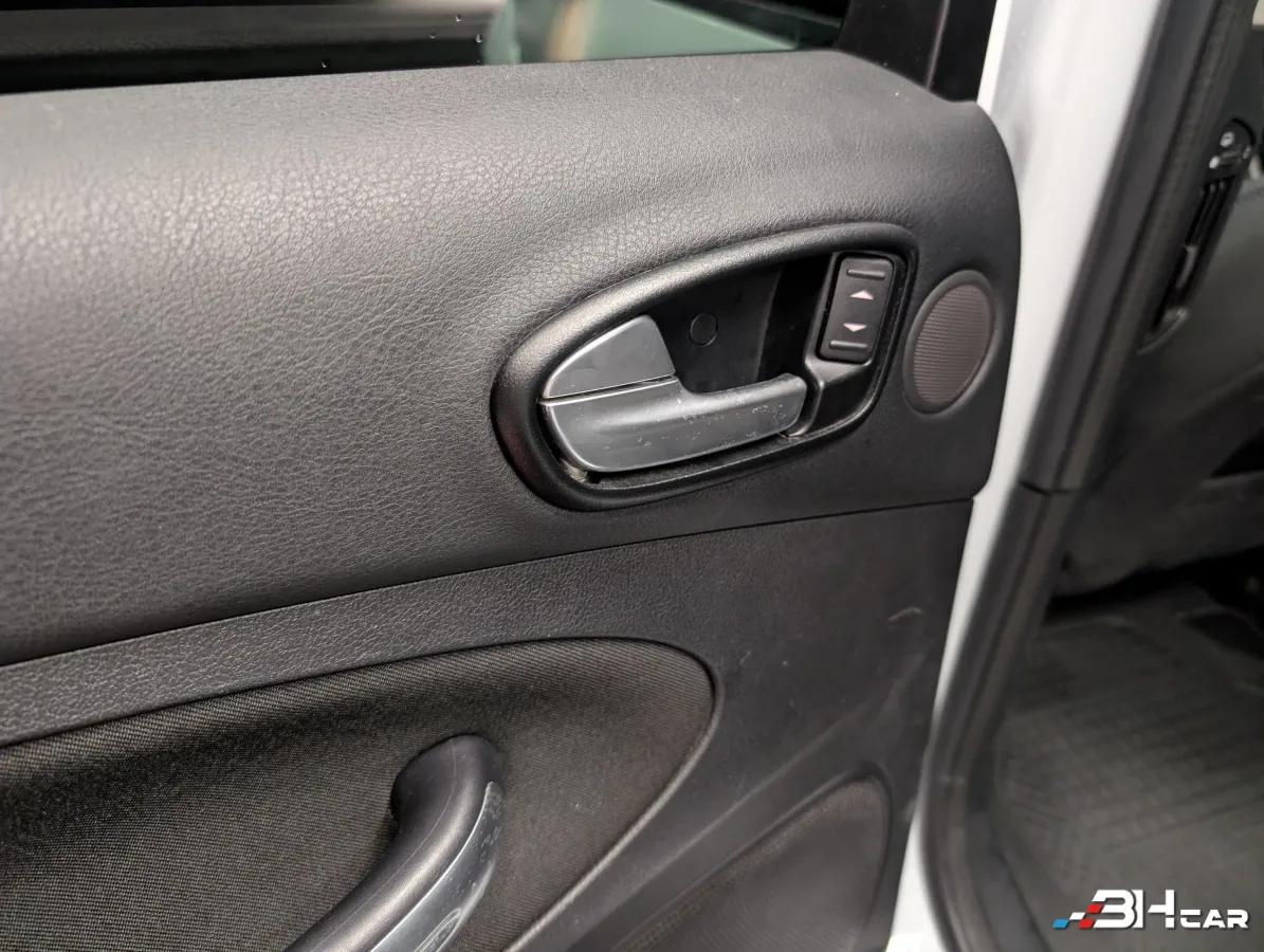 Aperçu indisponible de Ford S-max