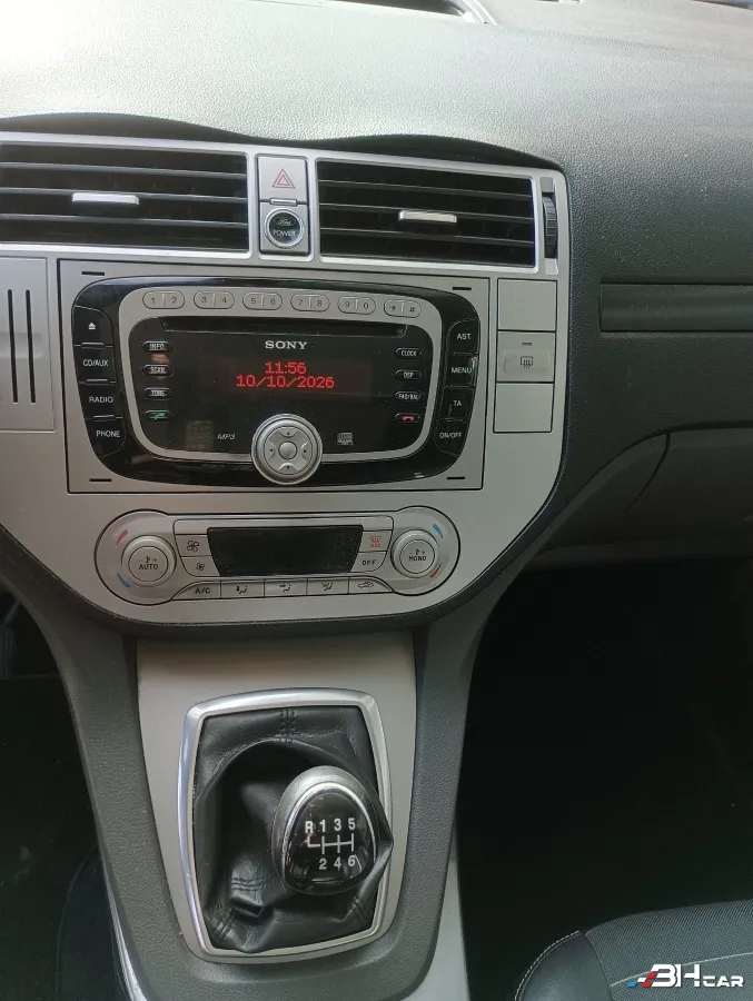 Ford Kuga - photo 28
