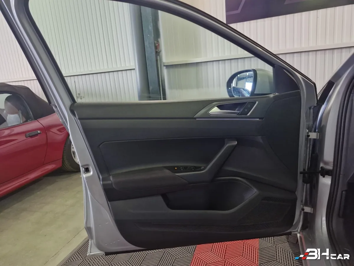 Volkswagen Taigo - photo 28