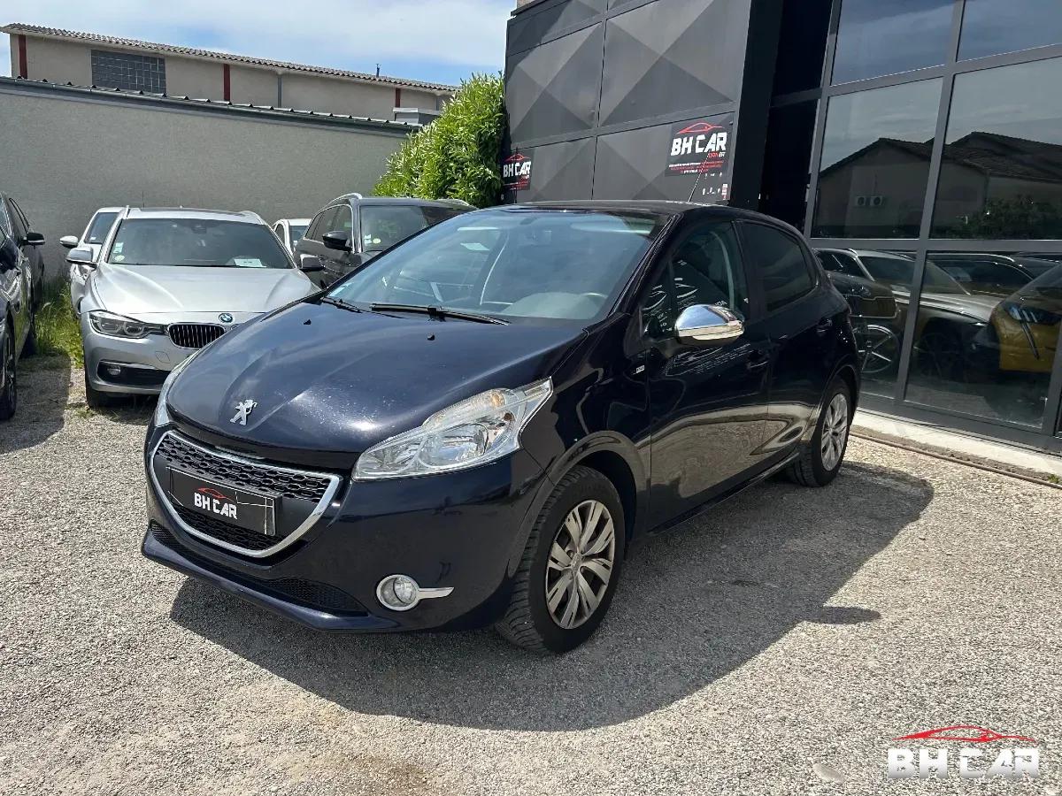 Image: Peugeot 208 1.4 HDI 70CV ACTIVE