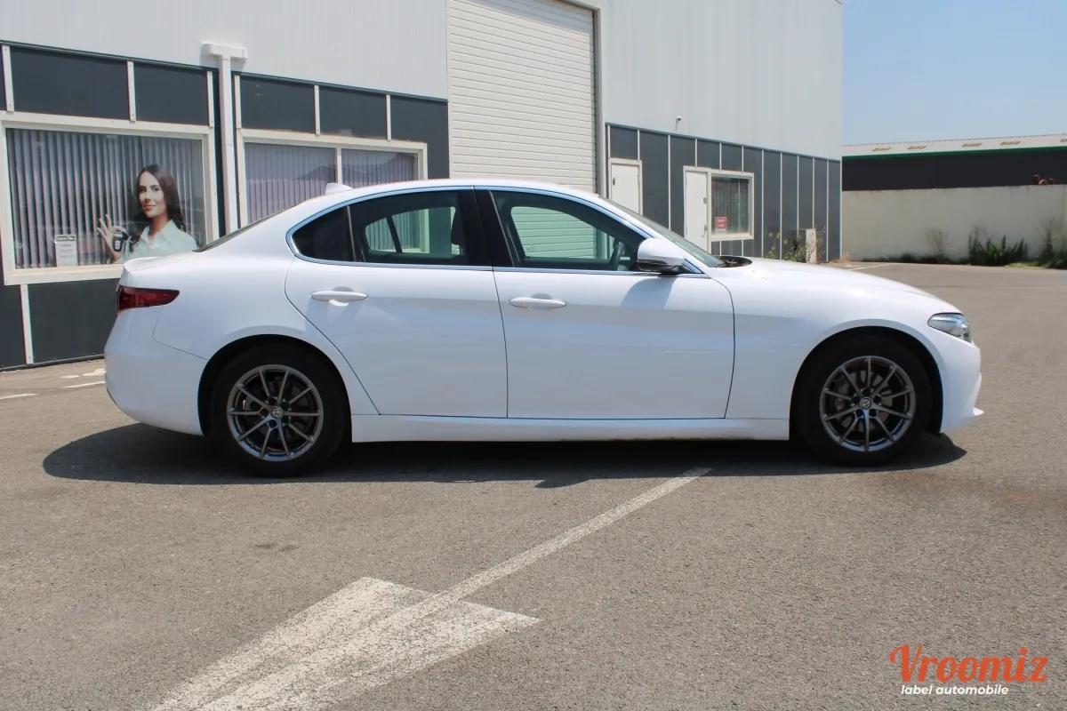 Alfa Romeo Giulia 2 II - 2.2 JTDM 160 SUPER AT8 - Garantie 12 Mois
