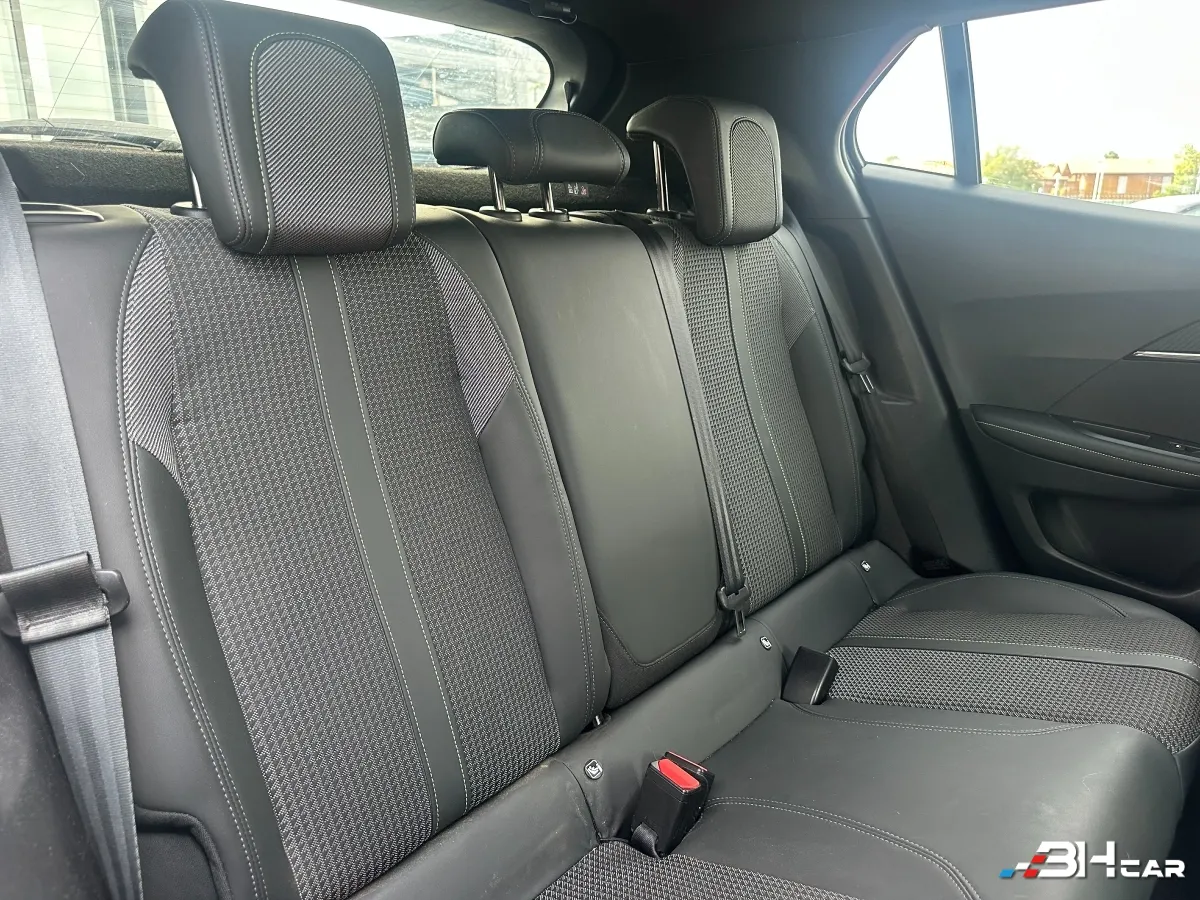 Peugeot 2008 - photo 11