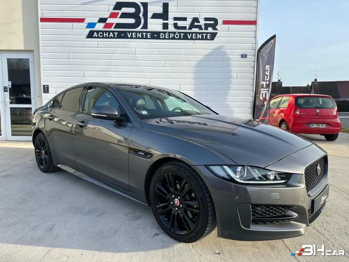 Jaguar Xe